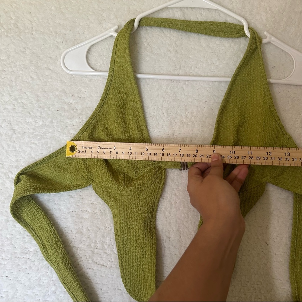SHEIN Green Halter Tie Front Top Y2K Style - Picture 4 of 4